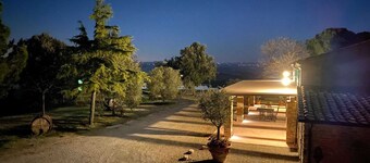 Gård i Pisan Bakker med Pool