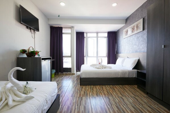 Family Room | Desk, iron/ironing board, free WiFi, bed sheets - Fast Hotel Idaman Near To Iium KL (Kuala Lumpur)