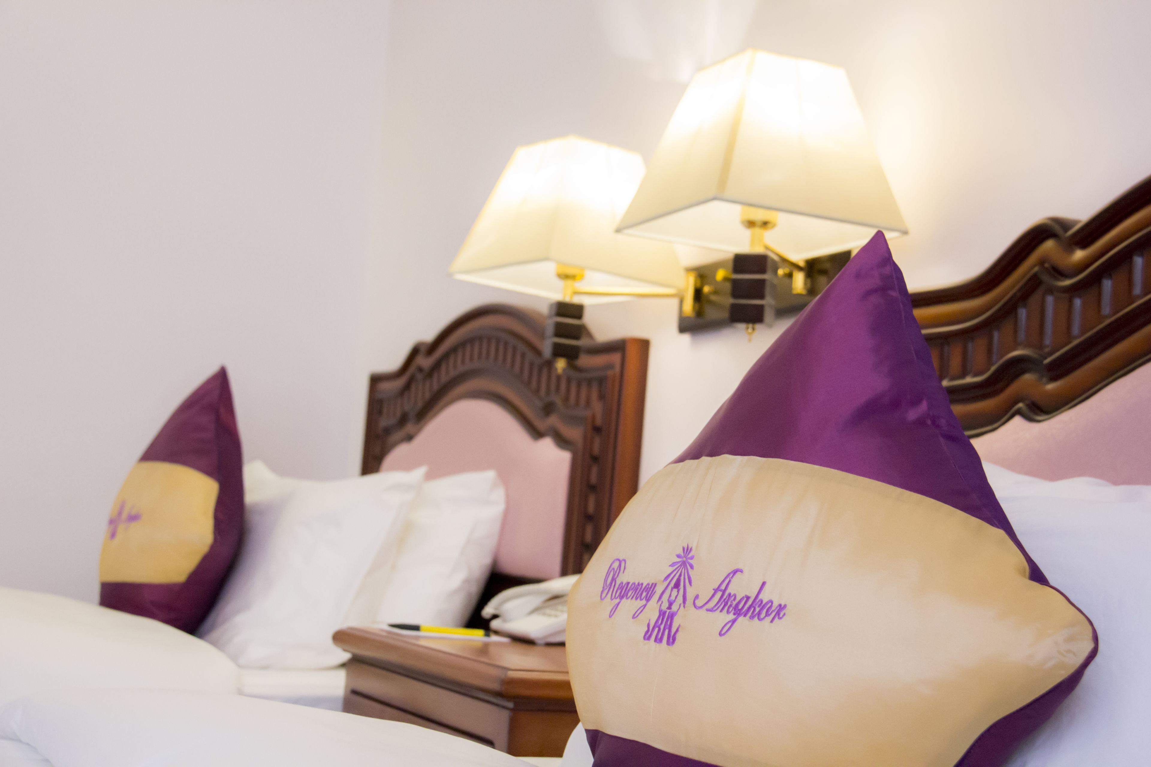 deluxe twin classical | minibar, in-room safe, desk, iron/ironing board