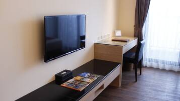 Minibar, in-room safe, desk, blackout drapes