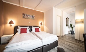 Hypo-allergenic bedding, in-room safe, free WiFi, bed sheets - Le petit Palais – Hotel & Ferienapartments (Quedlinburg)