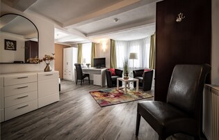 Doppelzimmer | Allergikerbettwaren, Zimmersafe, kostenloses WLAN, Bettwäsche