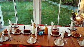 Free daily continental breakfast