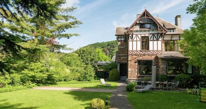 Kaunis huvila, iso puutarha, lähellä Malmedyn keskustaa