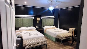 Chambre Familiale | Coffres-forts dans les chambres, bureau, lits pliants/supplémentaires