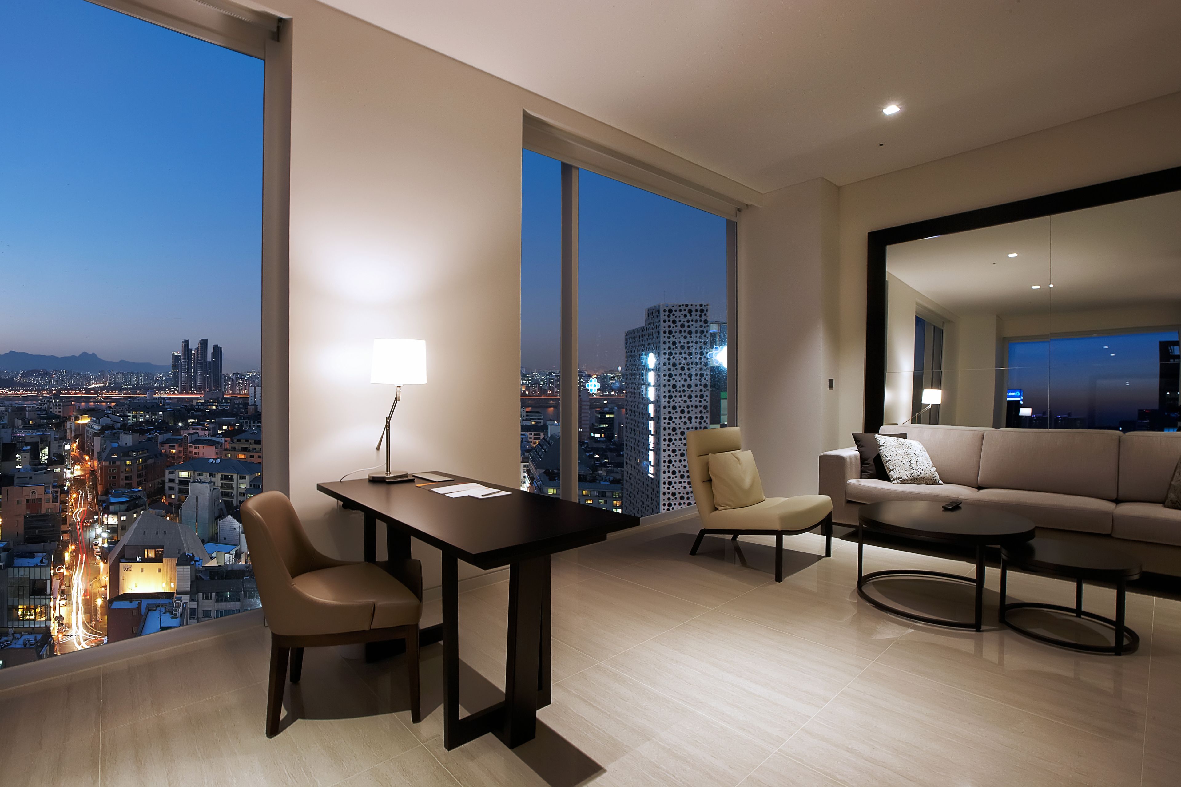 42-inch led tv with satellite channels, tv