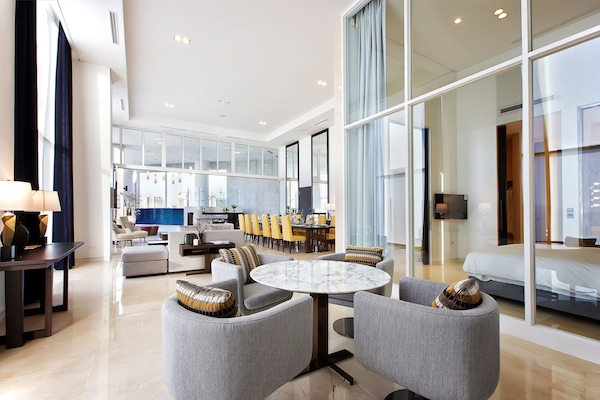 Penthouse (Prior inquiry for parties/events) | Lobi