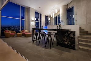 Penthouse (Prior inquiry for parties/events) | Interior
