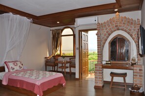 Upper Superior | View from room - Ann Heritage Lodge (Nyaungshwe)