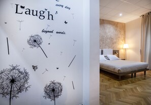 Double or Twin Room, Ensuite | Premium bedding, down comforters, in-room safe, desk - Guesthouse Vittoria Rooms (Genoa)