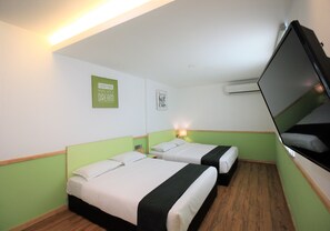 Deluxe Family Suite | Desk, iron/ironing board, free WiFi - Jsia Hotel (Kota Kinabalu)