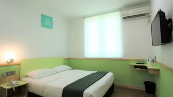 Desk, iron/ironing board, free WiFi