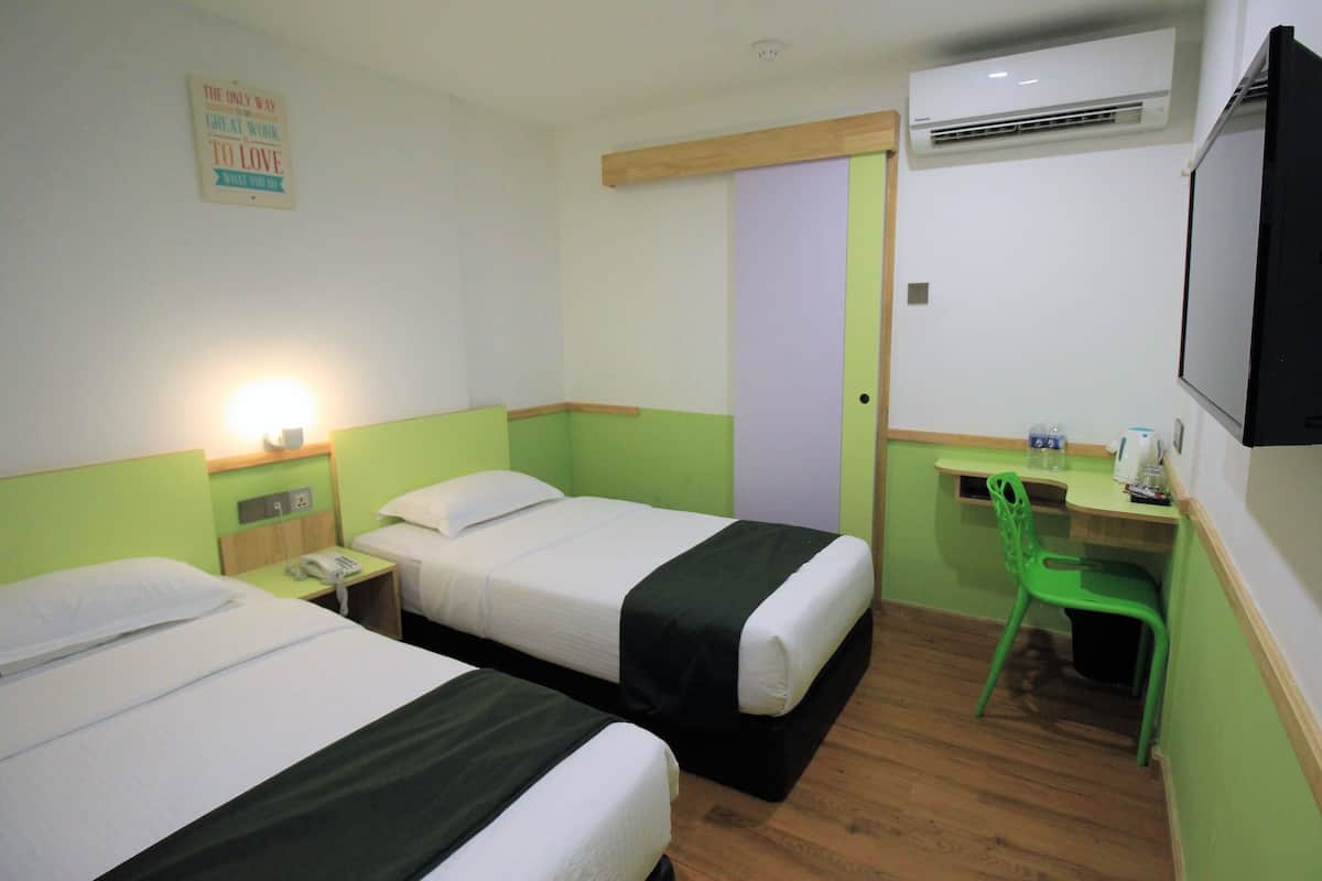 Deluxe Twin Room No Window | Desk, iron/ironing board, free WiFi