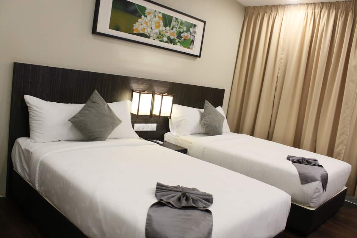 chalet twin room | 1 bedroom, in-room safe, desk, iron/ironing board