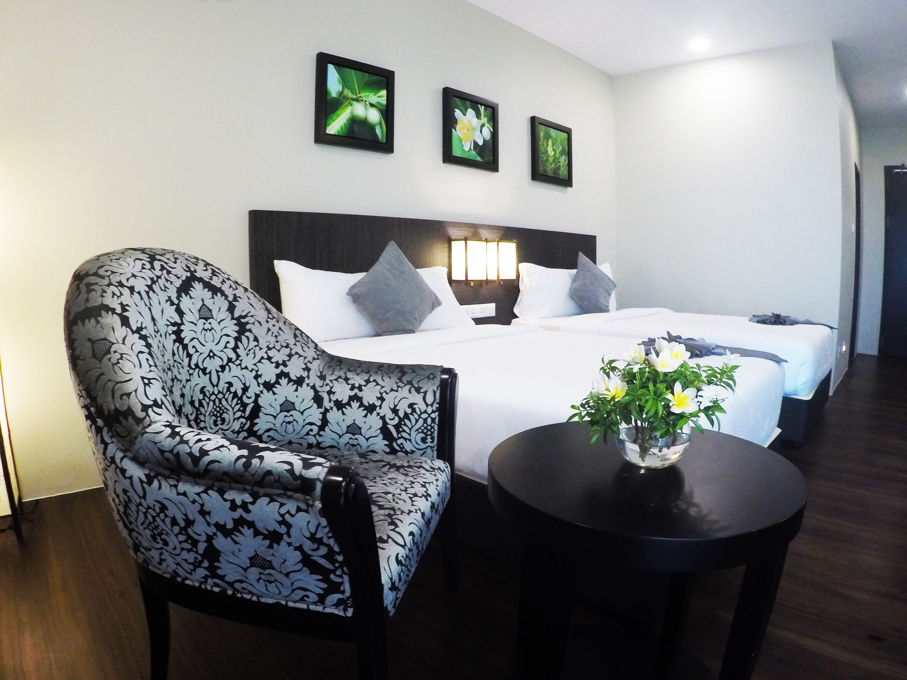 superior twin room, non smoking | 1 bedroom, in-room safe, desk, iron/ironing board