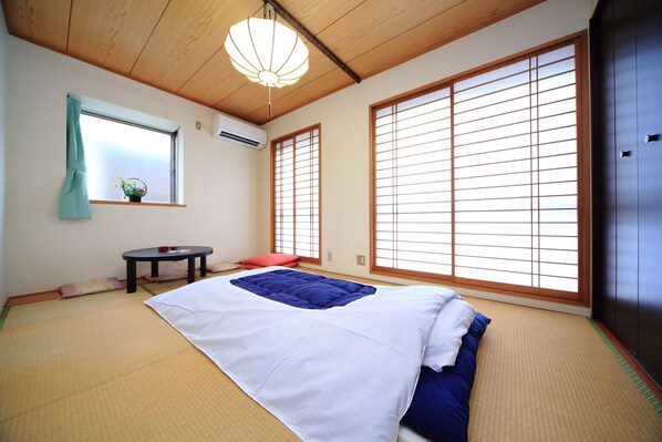 2 phòng ngủ, truy cập Internet không dây miễn phí, bộ trải giường