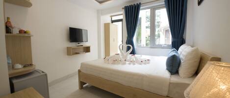 Honeymoon Suite, Balcony | View from room