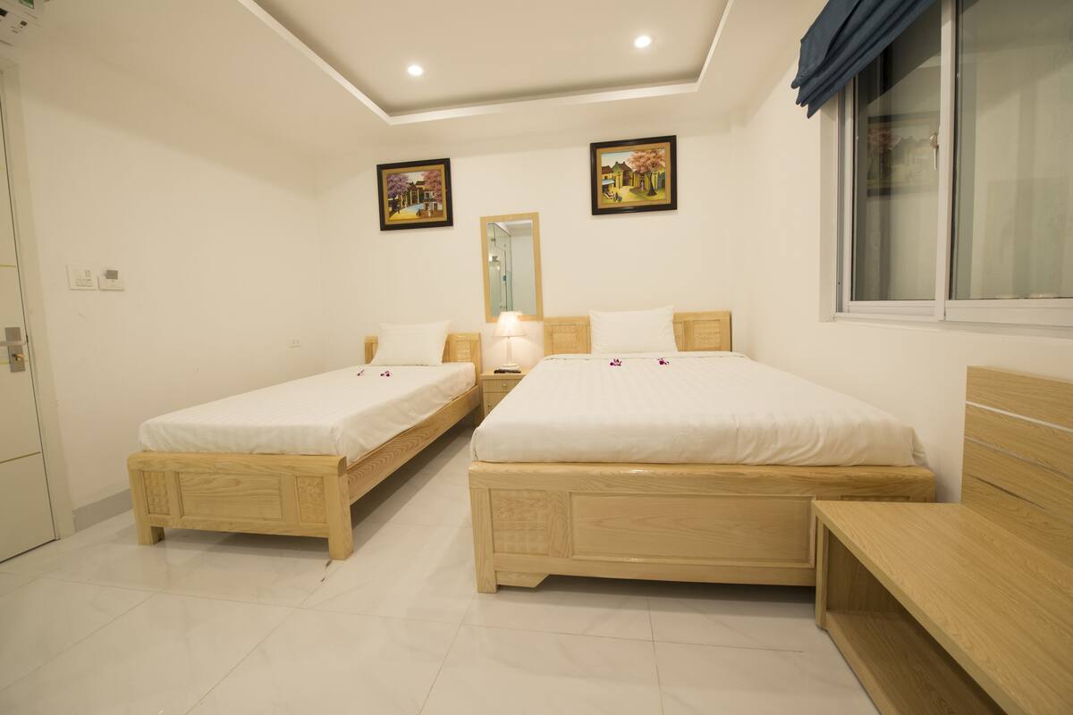 Habitación superior con 1 cama doble o 2 individuales | Minibar, caja fuerte, escritorio y wifi gratis