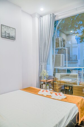 Dobbeltrom – panorama, 1 queensize-seng, eget bad | Senger med Select Comfort-madrass, safe på rommet og lydisolert