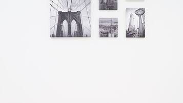 Een douche, een hydromassagedouche, gratis toiletartikelen