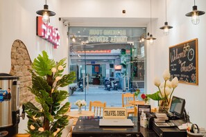 Dining - Thuc at 3am (Hanoi)