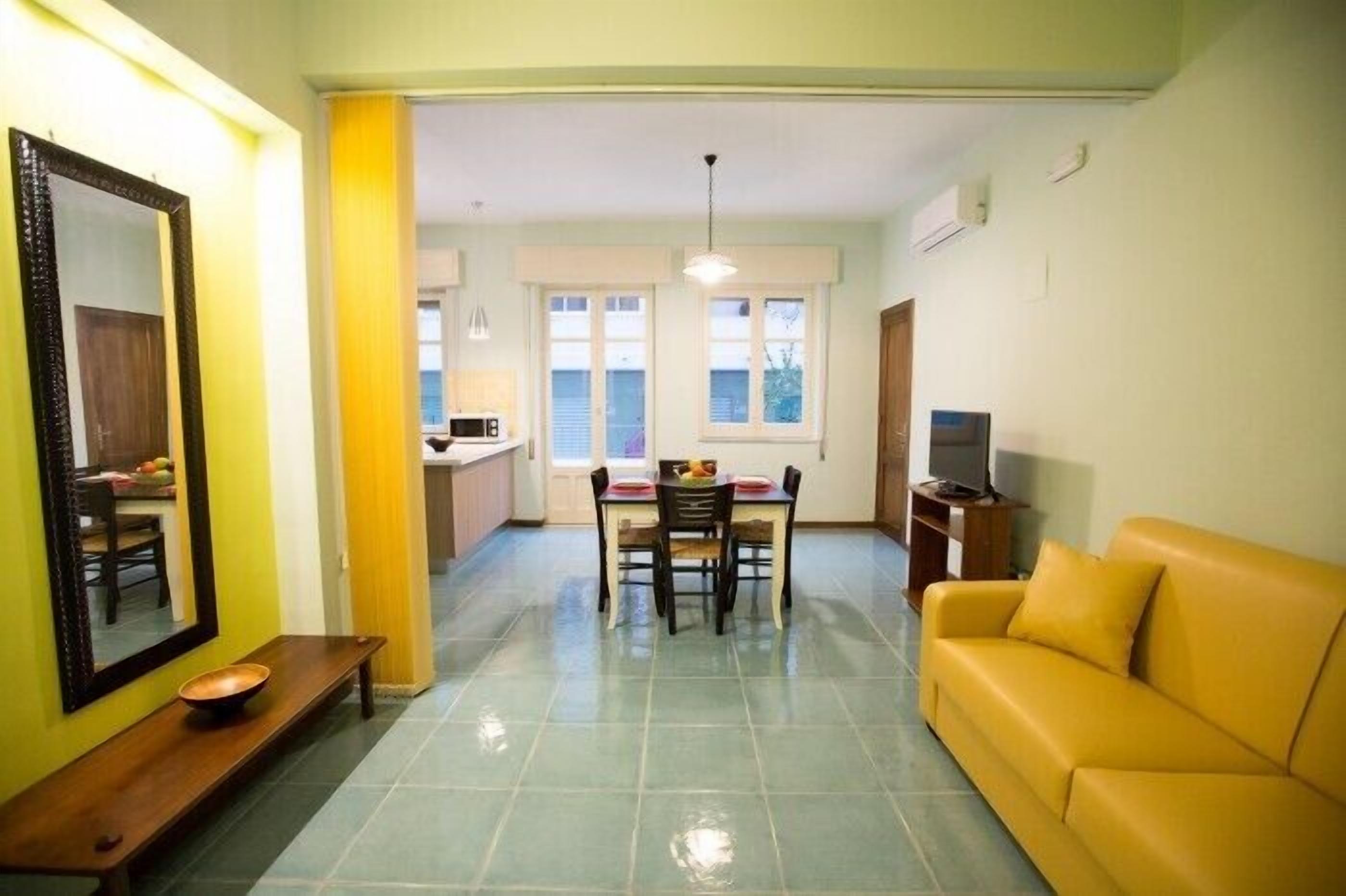 Studio | Woonruimte | Televisie