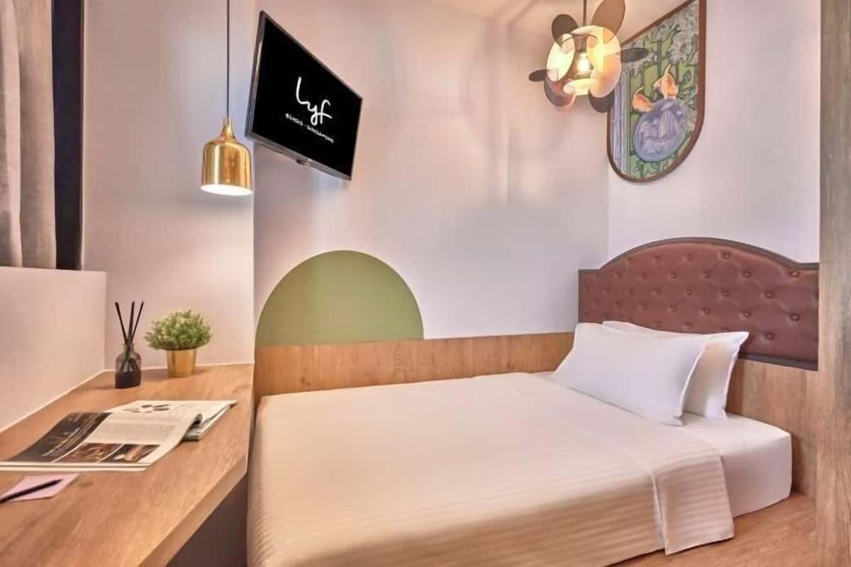 1 bedroom, in-room safe, individually decorated, individually furnished