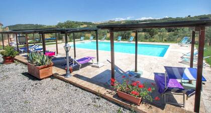 Farmhouse in Tuscany with Pool & Scenic Views