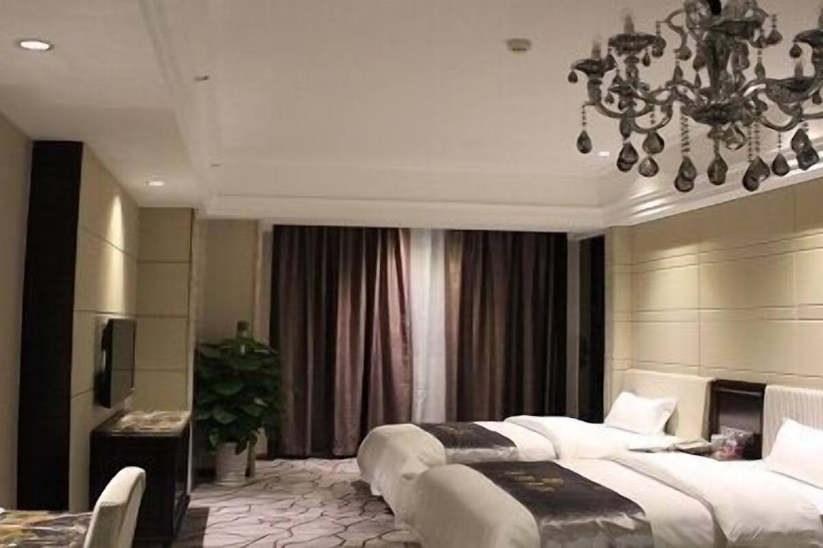 Deluxe Twin Room | Desk, blackout curtains, free WiFi