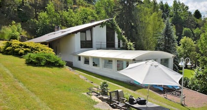 South Bohemia Family Escape