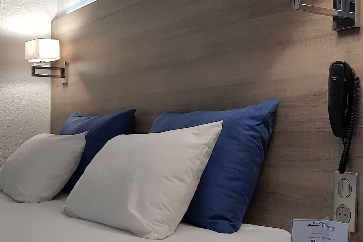 standard 2 singles non smoking | premium bedding, desk, blackout curtains, soundproofing