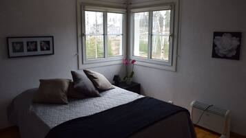 Villa, 4 Bedrooms, Sauna, Sea View | 4 bedrooms, desk
