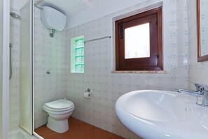 Apartment, 1 Schlafzimmer | Badezimmer | Dusche, Haartrockner, Bidet
