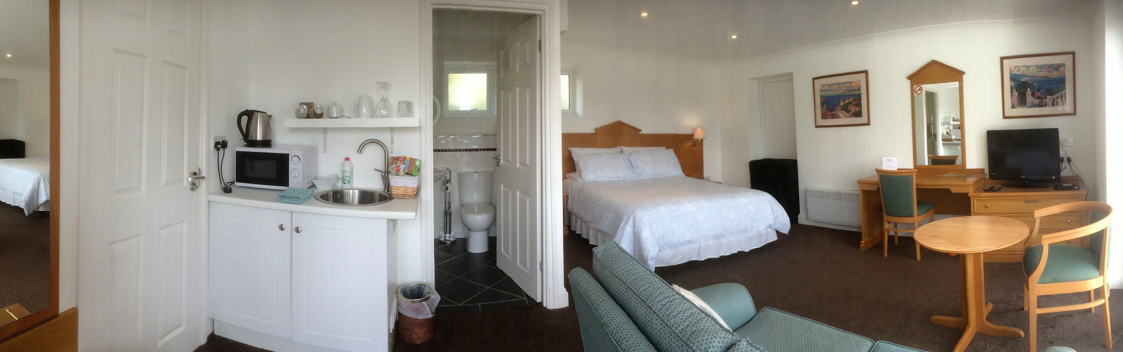 تجهيزات عازلة للصوت وواي فاي مجانًا وملاءات أسرّة