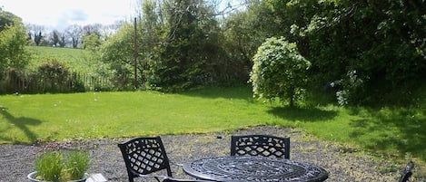 Familien-Ferienhaus, eigenes Bad, Gartenblick (self-catering) | Außenbereich