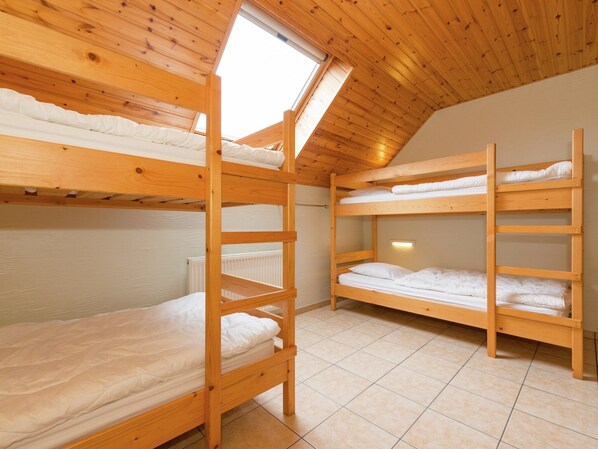 9 Schlafzimmer, WLAN