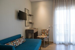 Triple Room | Living area