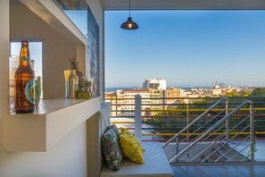 2 か所のバー / ラウンジ