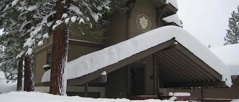 Hus - 4 soveværelser | Udendørsområde