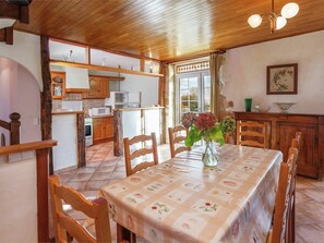 Dining - Rustic Retreat for Families (Loubejac)