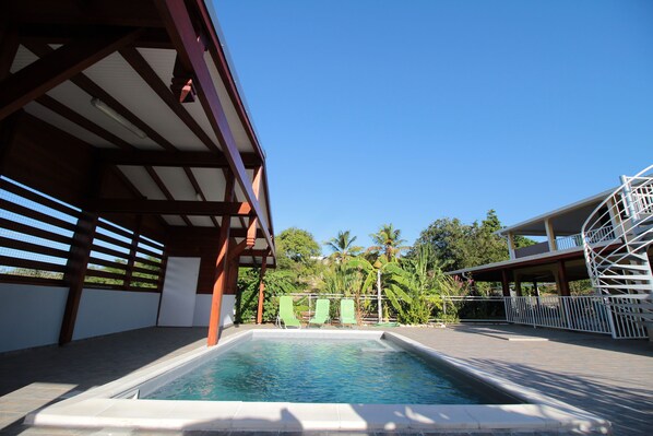 Outdoor pool - Résidence Jochryste (Saint-François)