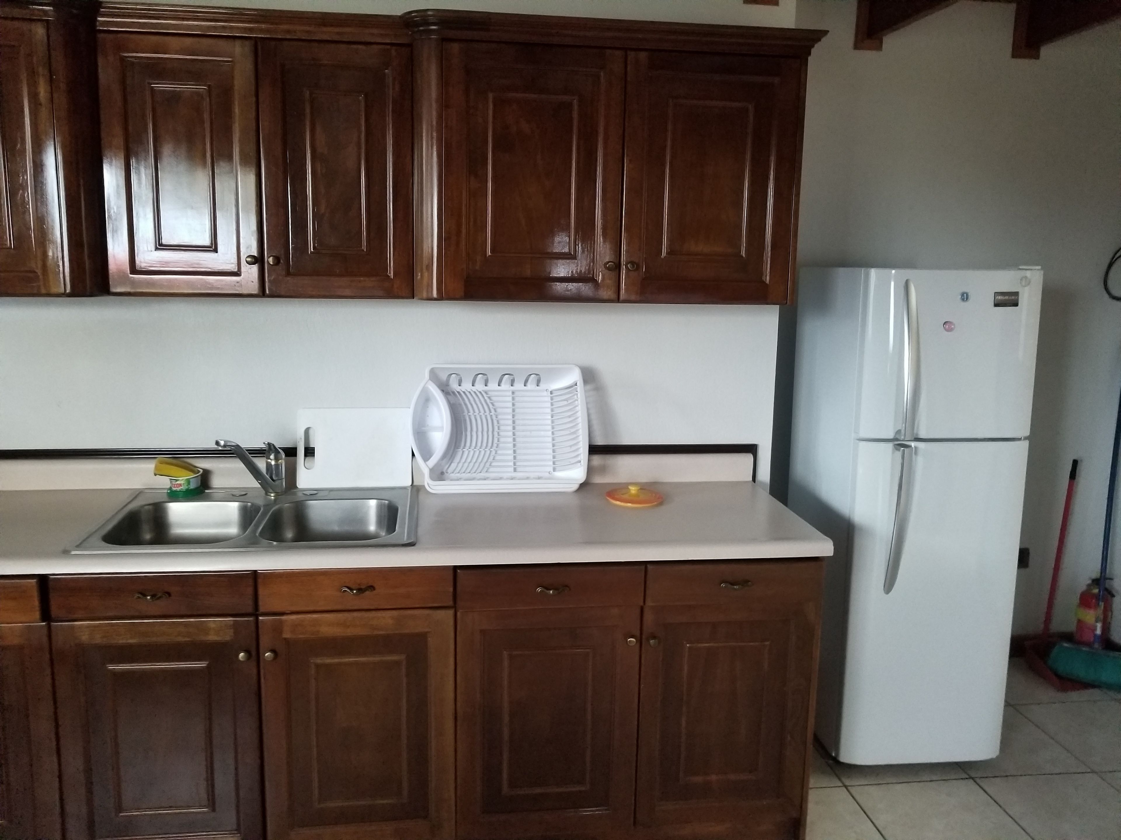 fridge, microwave, coffee/tea maker