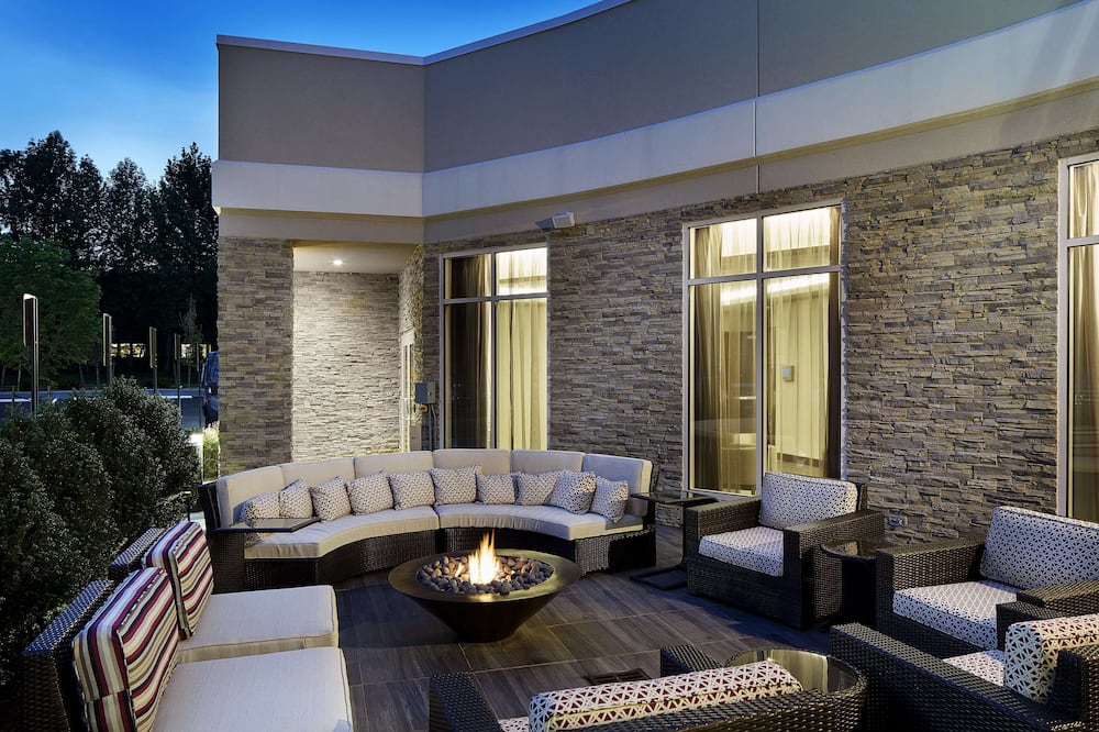 Hilton Garden Inn Roslyn