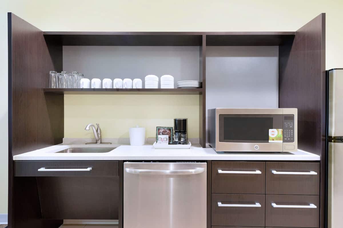 suite, 1 king bed, accessible, non smoking (w/ roll-in shower) | private kitchen | full-sized fridge, microwave, dishwasher, coffee/tea maker