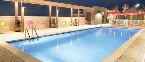 Seasonal outdoor pool
