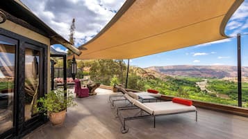 Tente (Asmoun) | Vue de la chambre