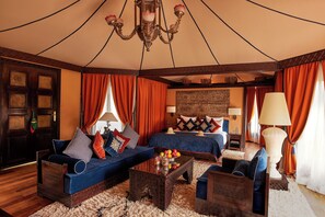 1 bedroom, Frette Italian sheets, premium bedding, pillowtop beds