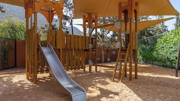 Children's play area - outdoor