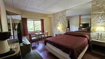 Individually decorated, free WiFi, bed sheets