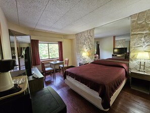 Individually decorated, free WiFi, bed sheets